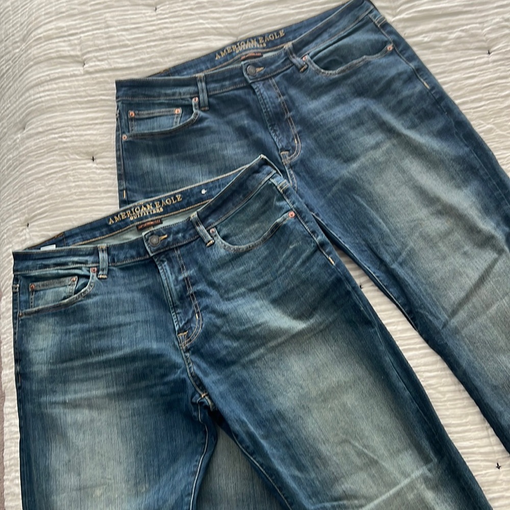 American Eagle men’s jeans